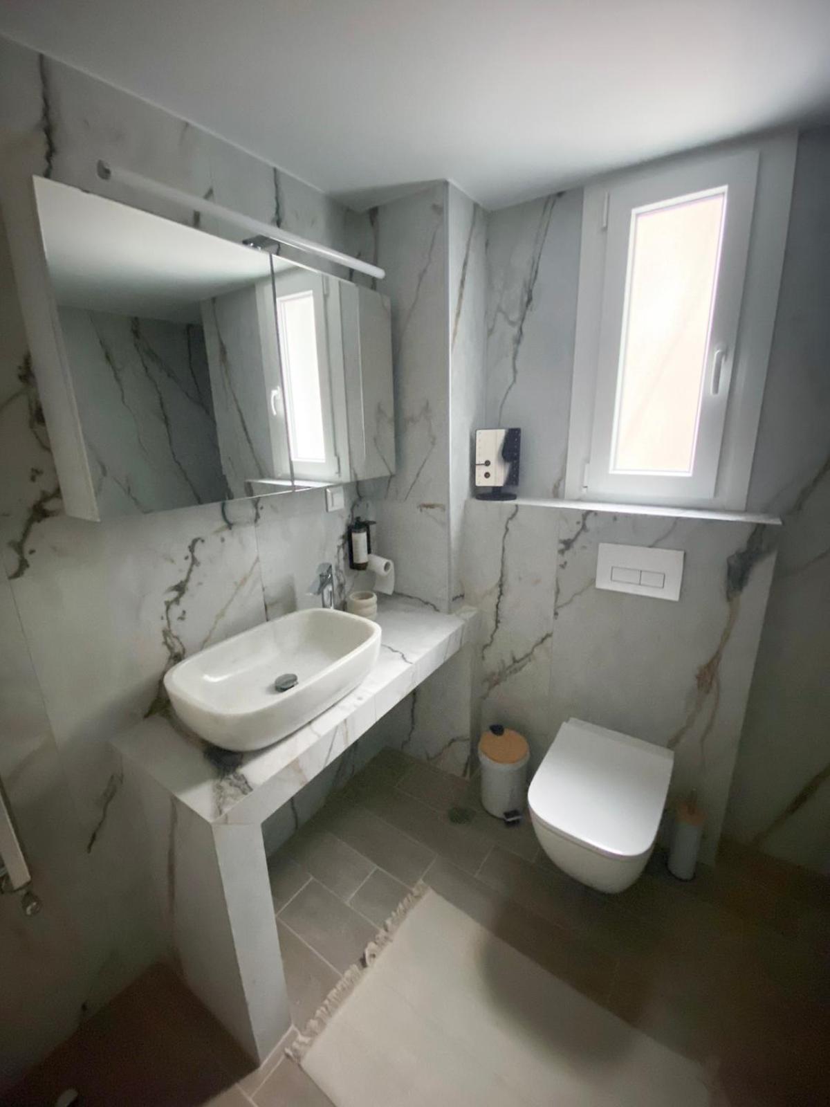 Agias Sofias Svolou Center 2 Appartement Thessaloniki Buitenkant foto